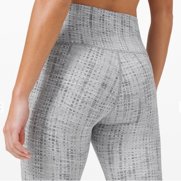 NWT Lululemon Wunder Under High-Rise Tight 25" - Picture 6 of 11